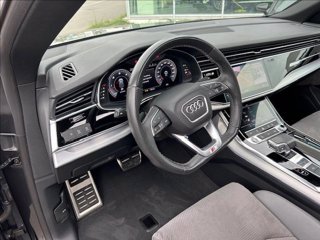 AUDI Q8 45 TDI quattro tiptronic Sport