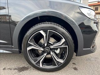 AUDI A1 allstreet 35 TFSI S tronic Identity Contrast