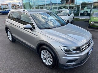 VOLKSWAGEN Tiguan 1.4 TSI Business BlueMotion Technology