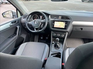 VOLKSWAGEN Tiguan 1.4 TSI Business BlueMotion Technology