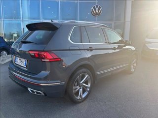 VOLKSWAGEN Tiguan 2.0 TDI 150 CV SCR DSG R-Line