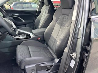 AUDI Q5 TDi 150 kW mHEV+ S tronic quattro S line edition