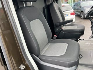 VOLKSWAGEN Crafter 30 2.0 TDI 140CV PM-TA Furgone Logistic