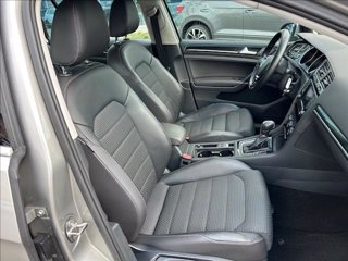 VOLKSWAGEN Golf Variant 1.4 TGI DSG Executive BlueMotion